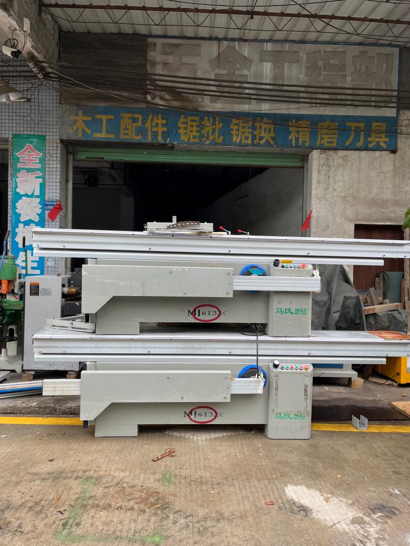 精密推臺(tái)鋸